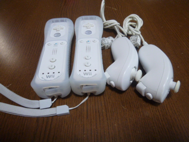 RSJN019【送料無料 動作確認済】Wii リモコン モーションプラス　ジャケット ストラップ　ヌンチャク　ホワイト　白　純正品 2個セット
