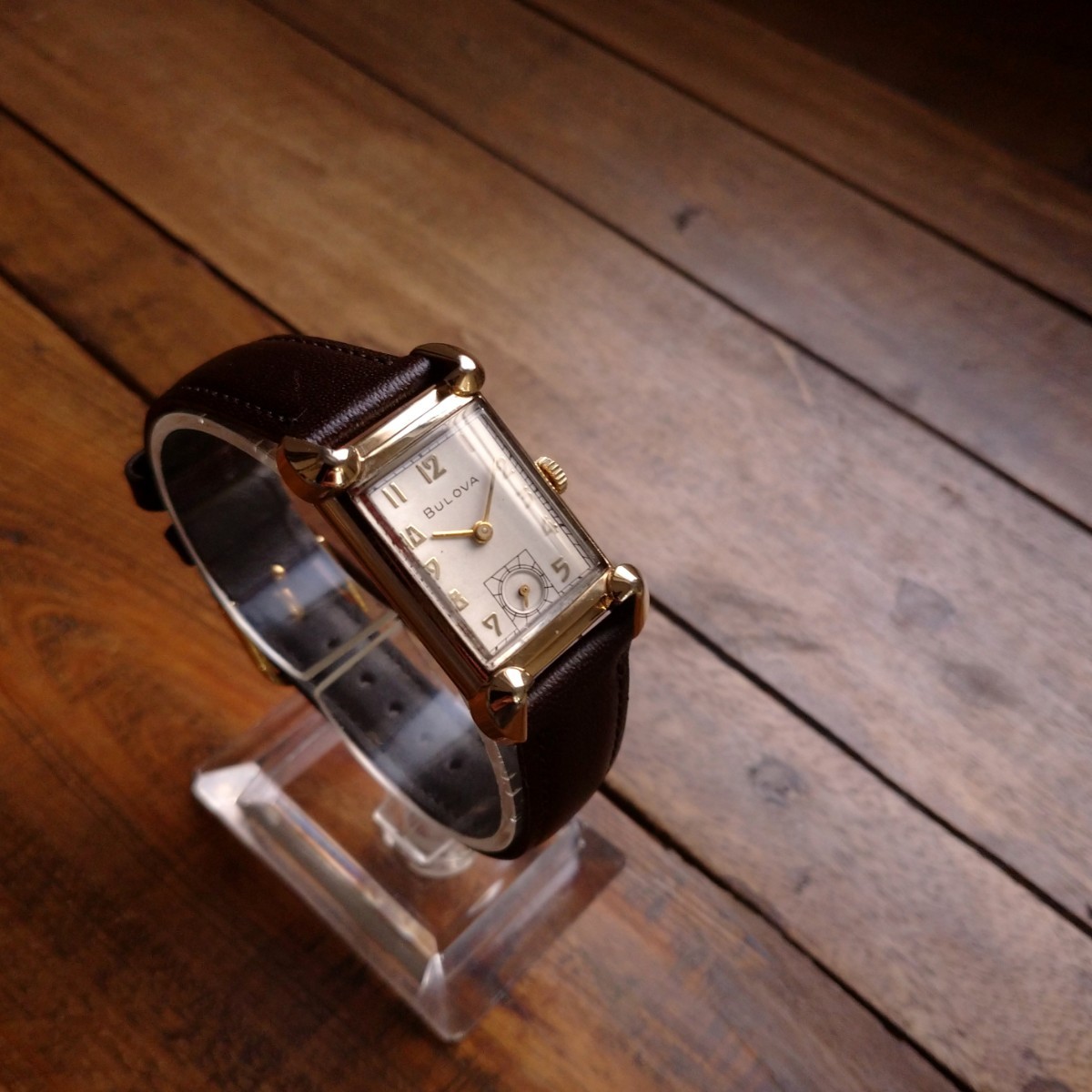 美品◎動作良好　ブローバ　10金張　手巻腕時計　アンティーク　ヴィンテージ　スモセコ　ゴールド　メンズ　レディース　アールデコ