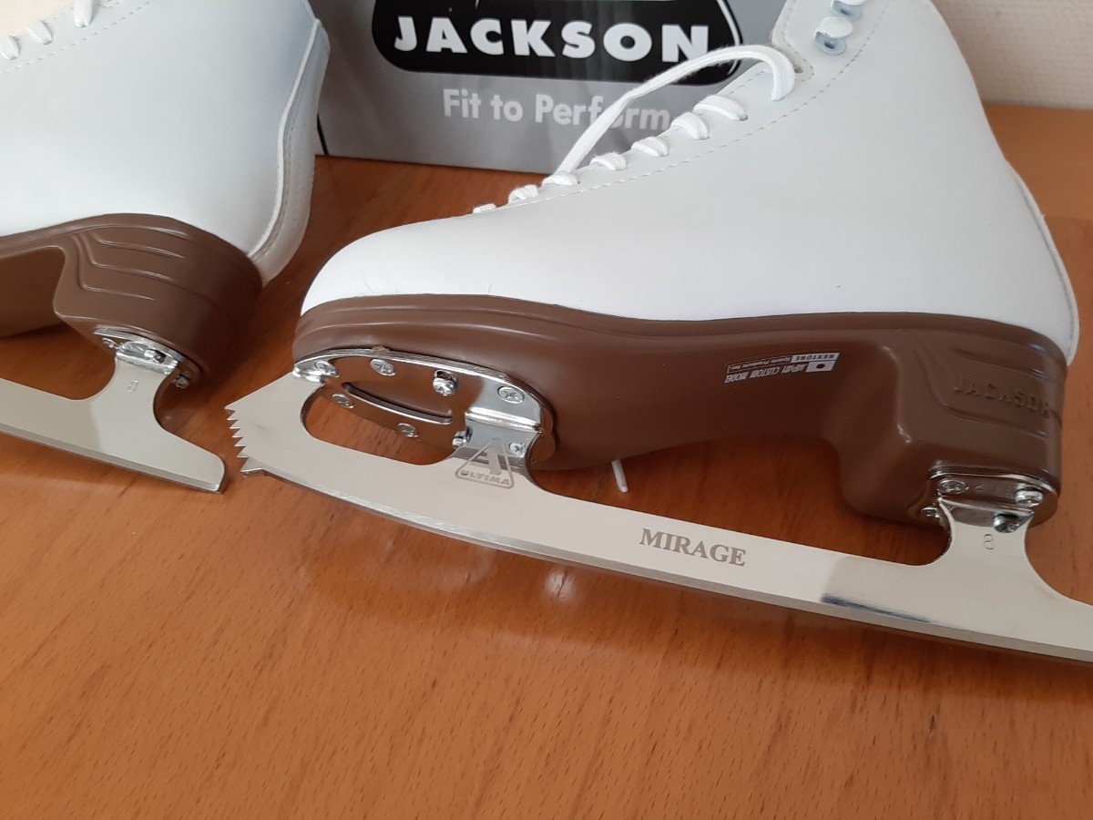 柔らかな質感の JACKSON フィギュアスケート靴 アーティストプラス 6 1