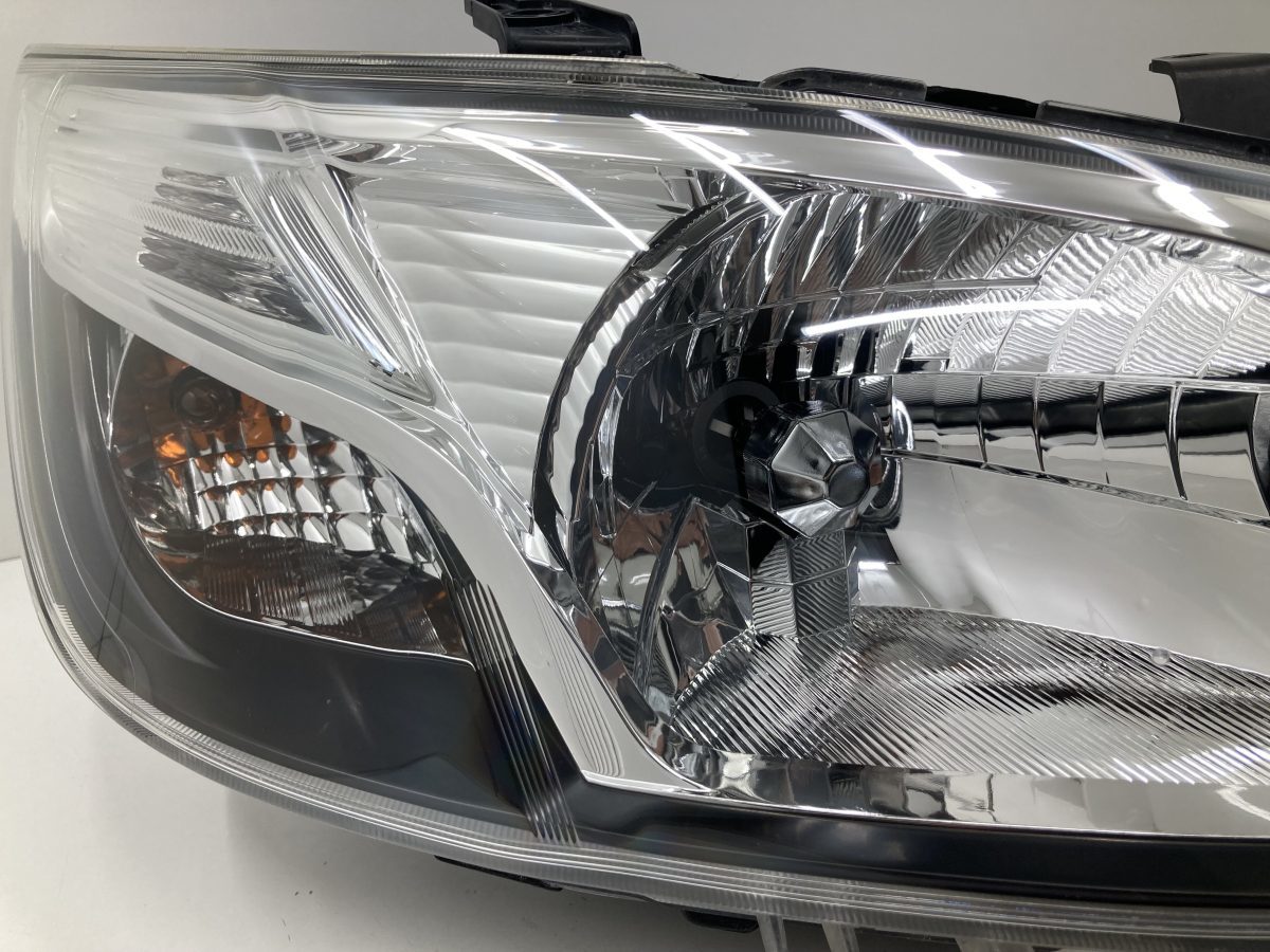 美品 点灯OK 割れ無 YA5 後期 エクシーガ 純正 HID ヘッドライト 左右