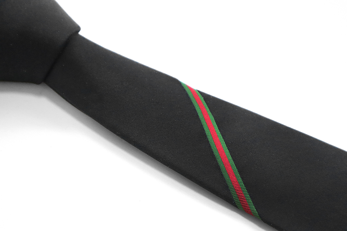 独特な ☆良品 GUCCI ◆ シェリーライン シルクネクタイ ブラック イタリア製 グッチ ◆UCM-5 ネクタイ