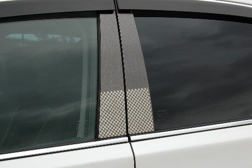 ファサネイトピラー 市松模様風 VL18 BMW X1 8P ヘアライン ブラック カーパーツ