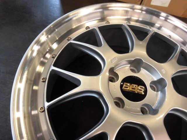 ◆程度良好(綺麗)◆国産新品タイヤ付◆BBS LM-R(LM314 8.5J+32)PCD120◆レクサス LS600H LS600HL LS460L LS500◆FORGED 鍛造品 メッシュ_画像4