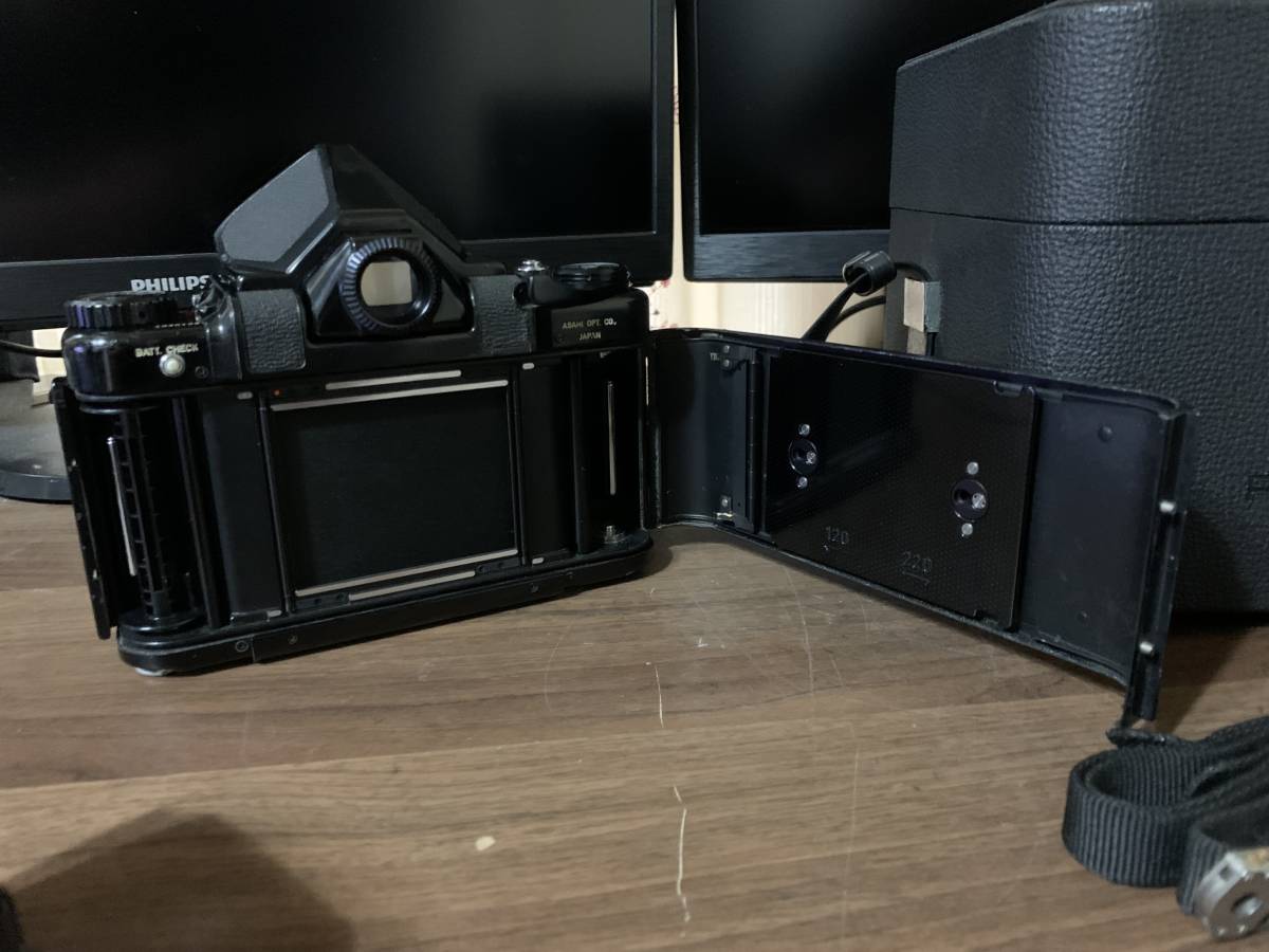 ASAHI PENTAX 6×7 +ウエストレベルファインダー ストラップ・ケース等