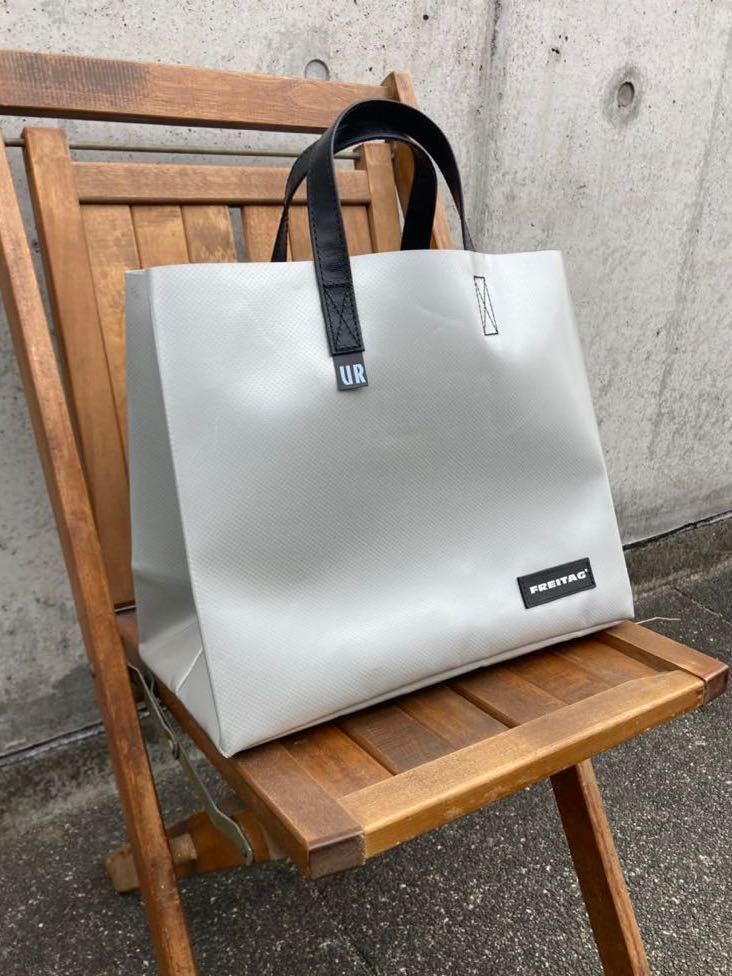 FREITAG F704 UR20周年記念限定 CAKE BAG 銀x黒 美品 フライターグ