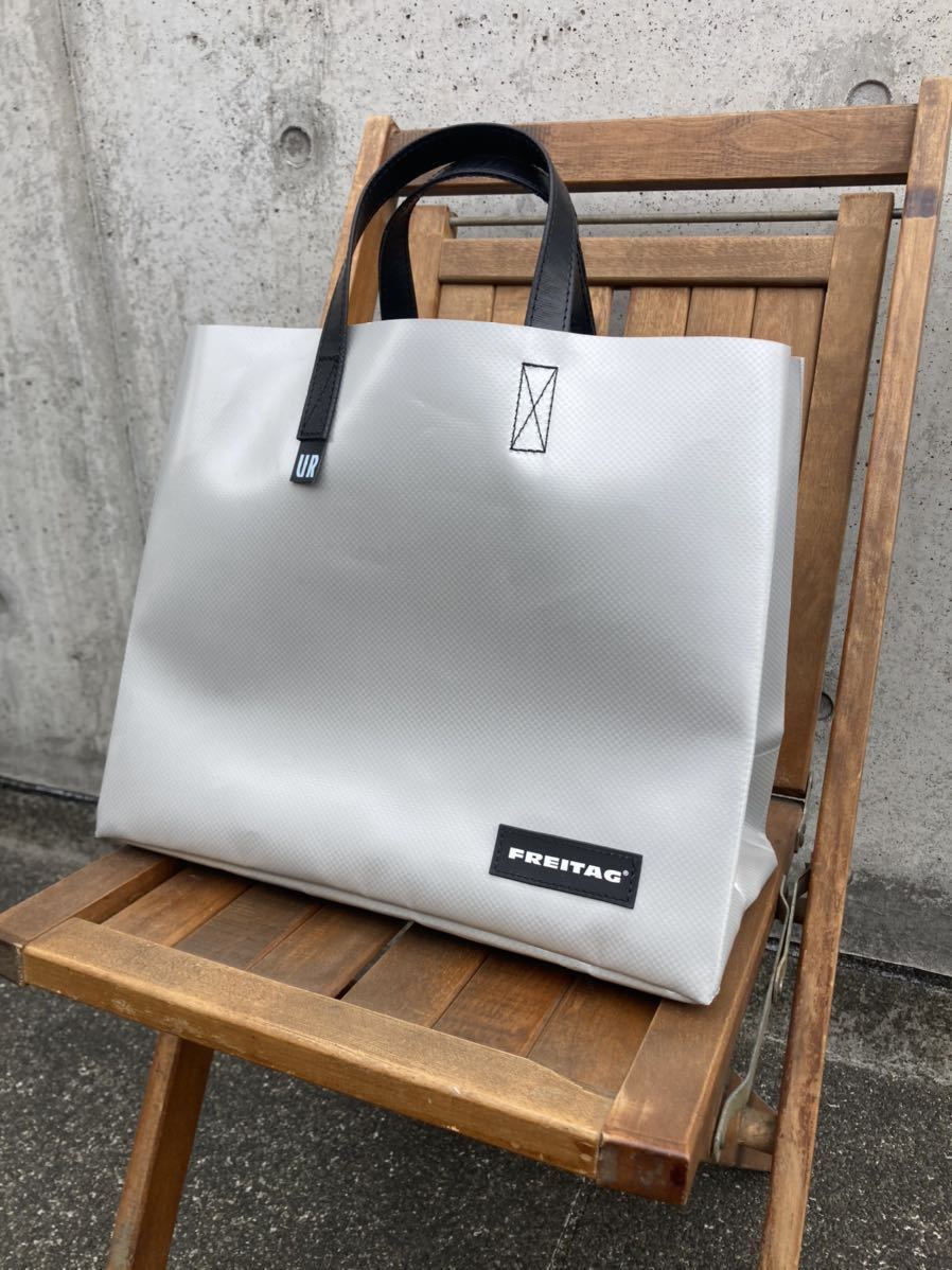 FREITAG F704 UR20周年記念限定 CAKE BAG 銀x黒 美品 フライターグ