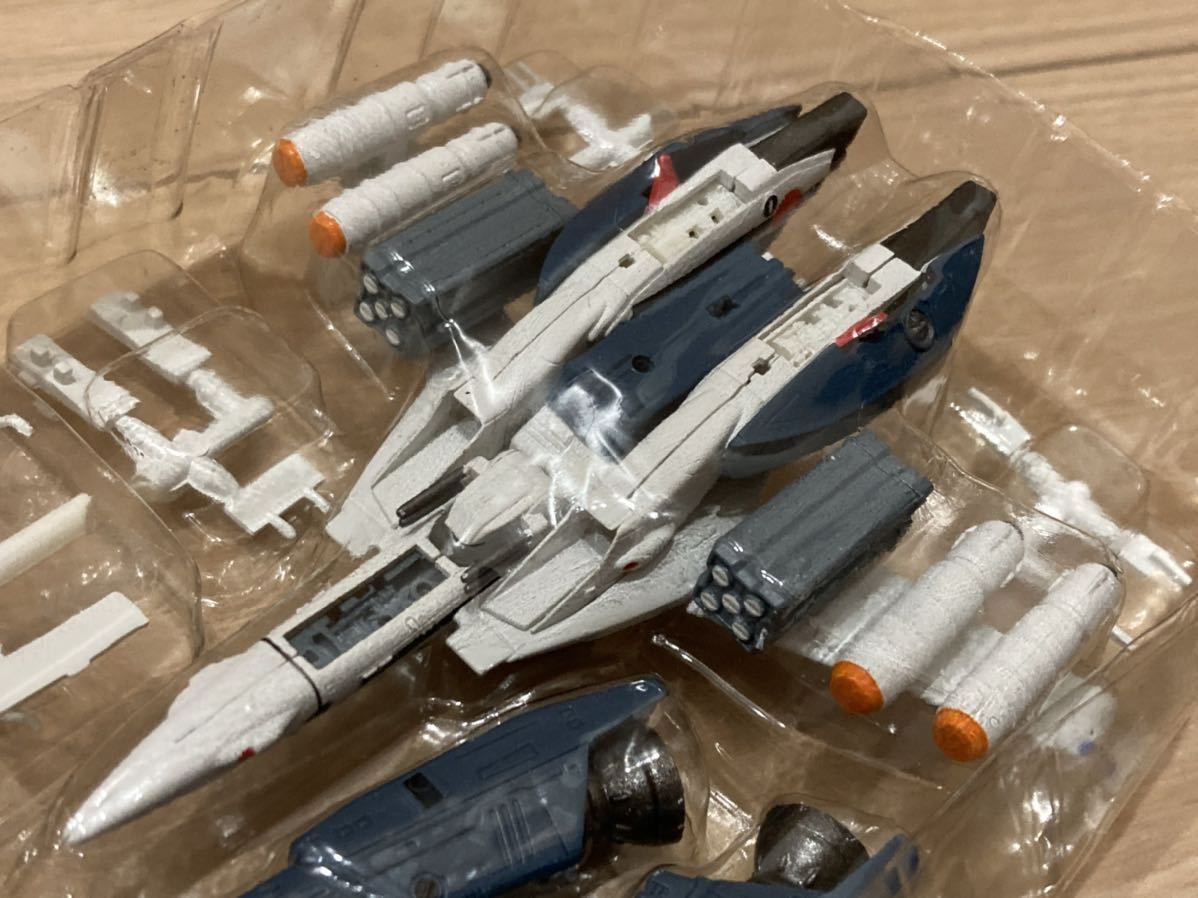 エフトイズ F-toys 技MIX 戦闘機 プラモデル MACROSS マクロス 1 エフトイズ F-toys 技MIX 戦闘機 プラモデル MACROSS マクロス 1