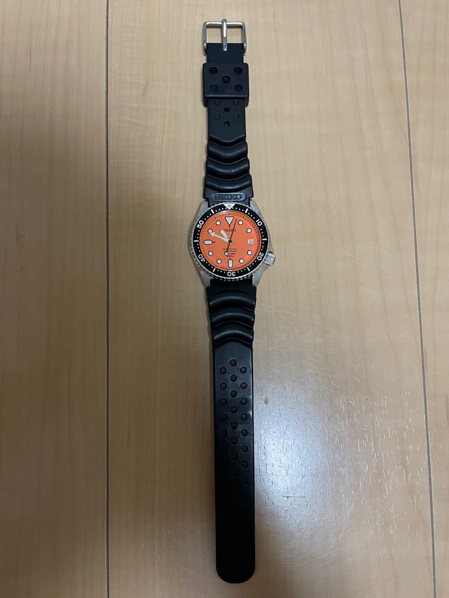 SEIKO セイコー 8F35-00A0 オレンジダイバー パーペチュアルカレンダー 200m 動作品 腕時計、アクセサリー メンズ腕時計  