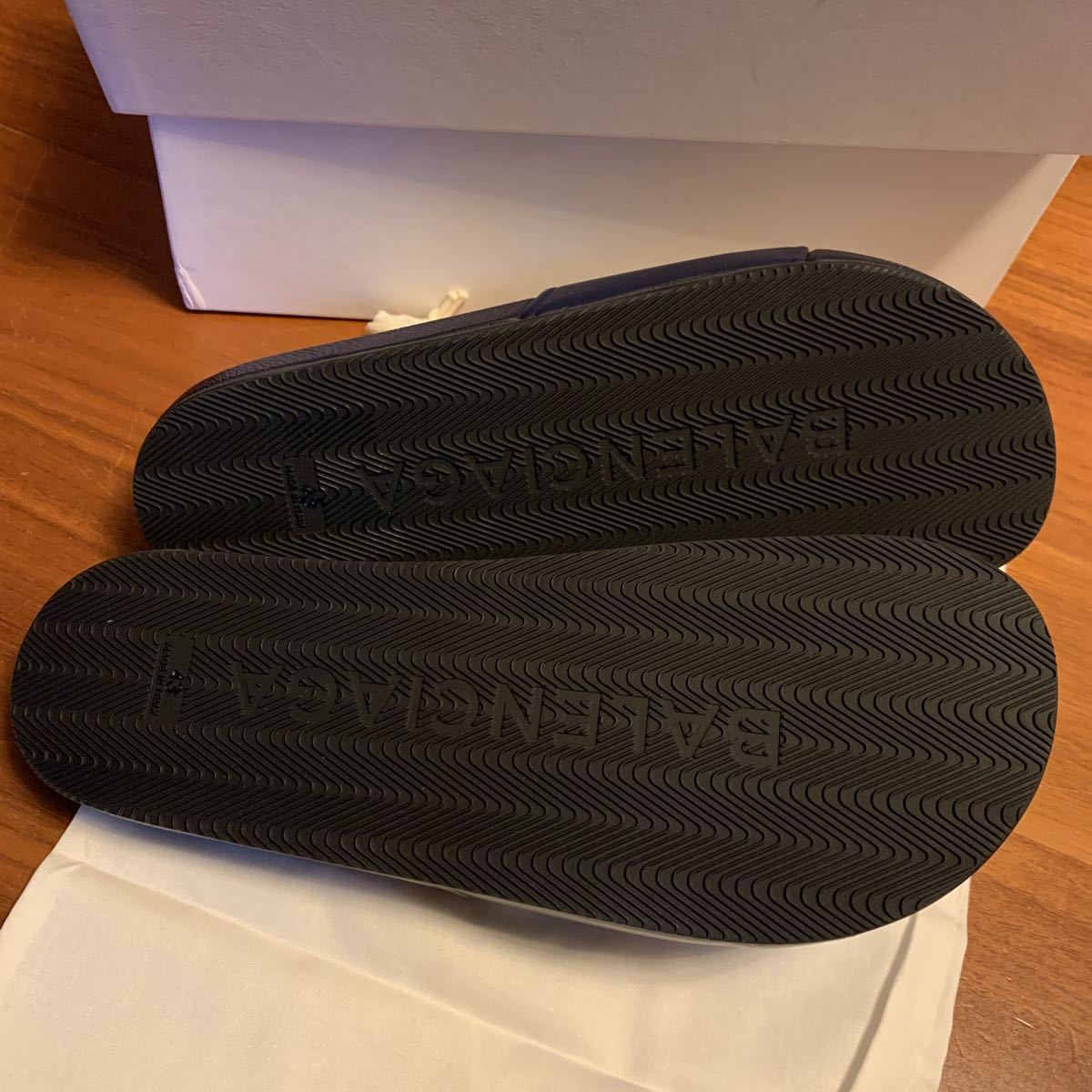 BALENCIAGA レザー シャワー サンダル 43 506347 | bioimune.com.br