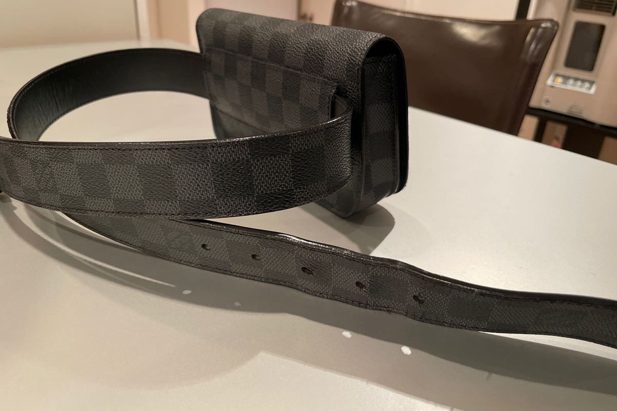 LOUIS VUITTON ルイヴィトンダミエ グラフィット ウエストポーチ 希少
