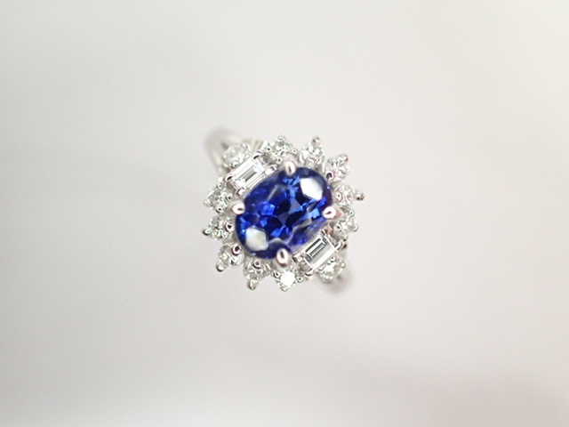 美品 Pt900 サファイア1.10ct ダイヤ計0.36ct デザイン リング 指輪