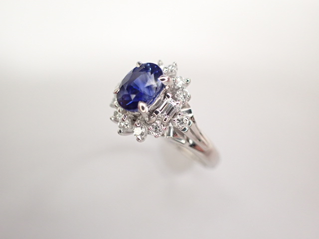 美品 Pt900 サファイア1.10ct ダイヤ計0.36ct デザイン リング 指輪