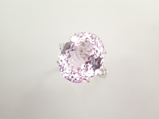 激安通販 美品 Pt950 指輪 リング デザイン ダイヤ計0.08ct クンツァイト10.00ct プラチナ台