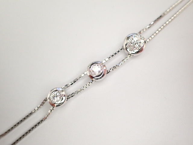 美品 田崎真珠 タサキ K18WG ダイヤ計0.19ct デザイン ネックレス-