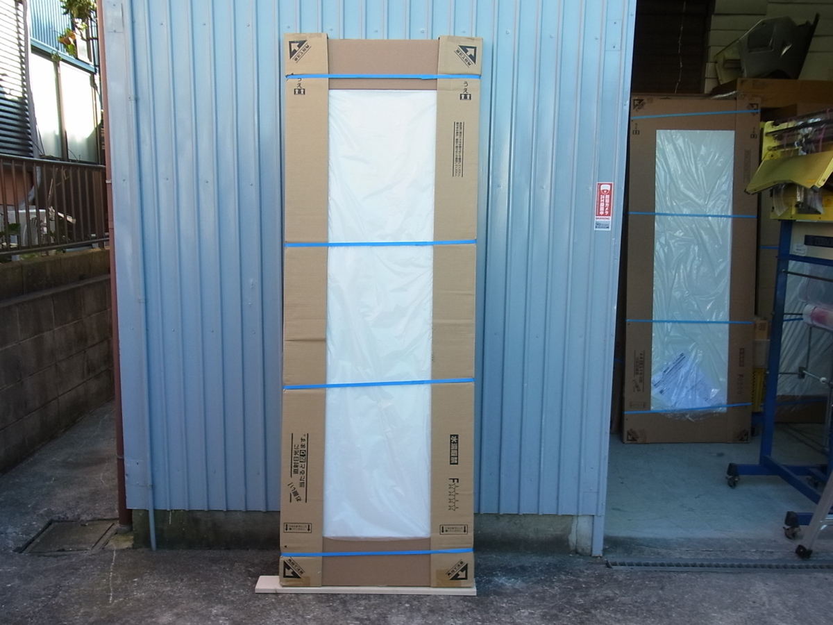 ■■LIXIL WLV 引戸本体 クロス 引手 Bタイプ CFE W 特注 FB02A DH1853 DW676 現場引き上げ品! (ジャンク品扱いで出品します)