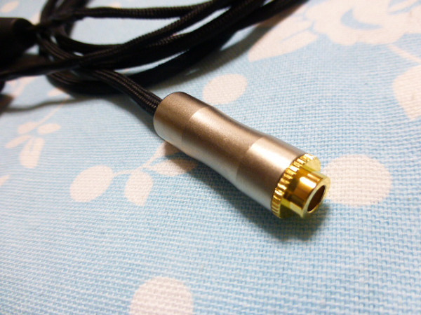 4.4mm5極 (メス) → XLRコネクタ 3ピン×2 (メス) 変換ケーブル 4.4mm5極 (メス) → XLRコネクタ 3ピン×2 (メス) 変換ケーブル