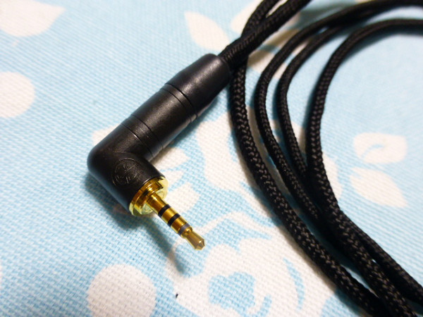 切り込み入り MMCX ケーブル 8N-OFC 2.5mm4極 L字 トープラ販売 ( 4.4
