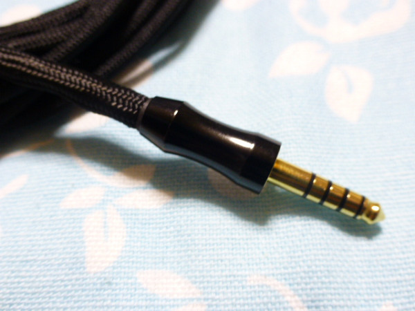 □AH-P1 DENON ステレオイヤホン ケース付き 1982(昭和57)年の □AH-P1 DENON ステレオイヤホン ケース付き 1982(昭和57)年の