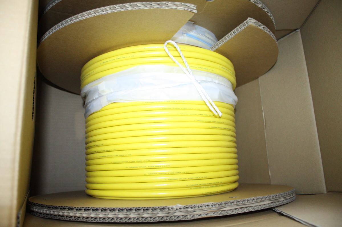 F528【新品】 古河電工 FURUKAWA OPTICAL FIBER CABLE LW 10G 100m