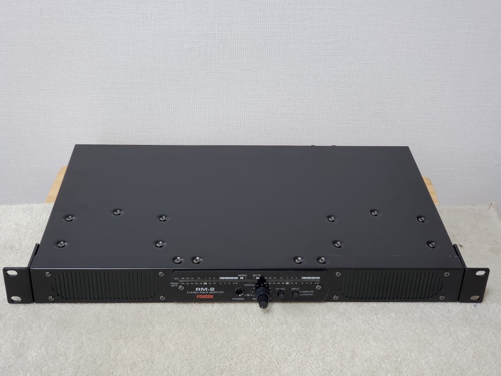 Yahoo!オークション - FOSTEX 業務用1U音声モニター RM-2 VU Yahoo!オークション - FOSTEX 業務用1U音声モニター RM-2 VU