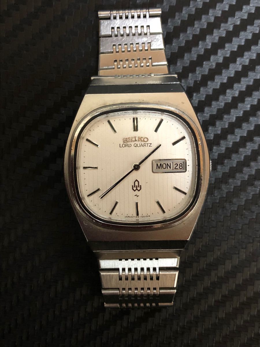 1979年製造　SEIKO セイコー LORD QUARTZ ロードクォーツ　メンズ腕時計　電池新品交換済み　フルストック超希少