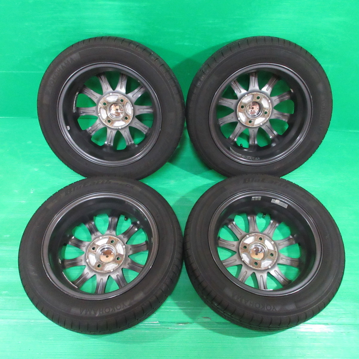 タント 155/65R14 2021年バリ山夏タイヤ 80%-90%山 YOKOHAMA BluEarth