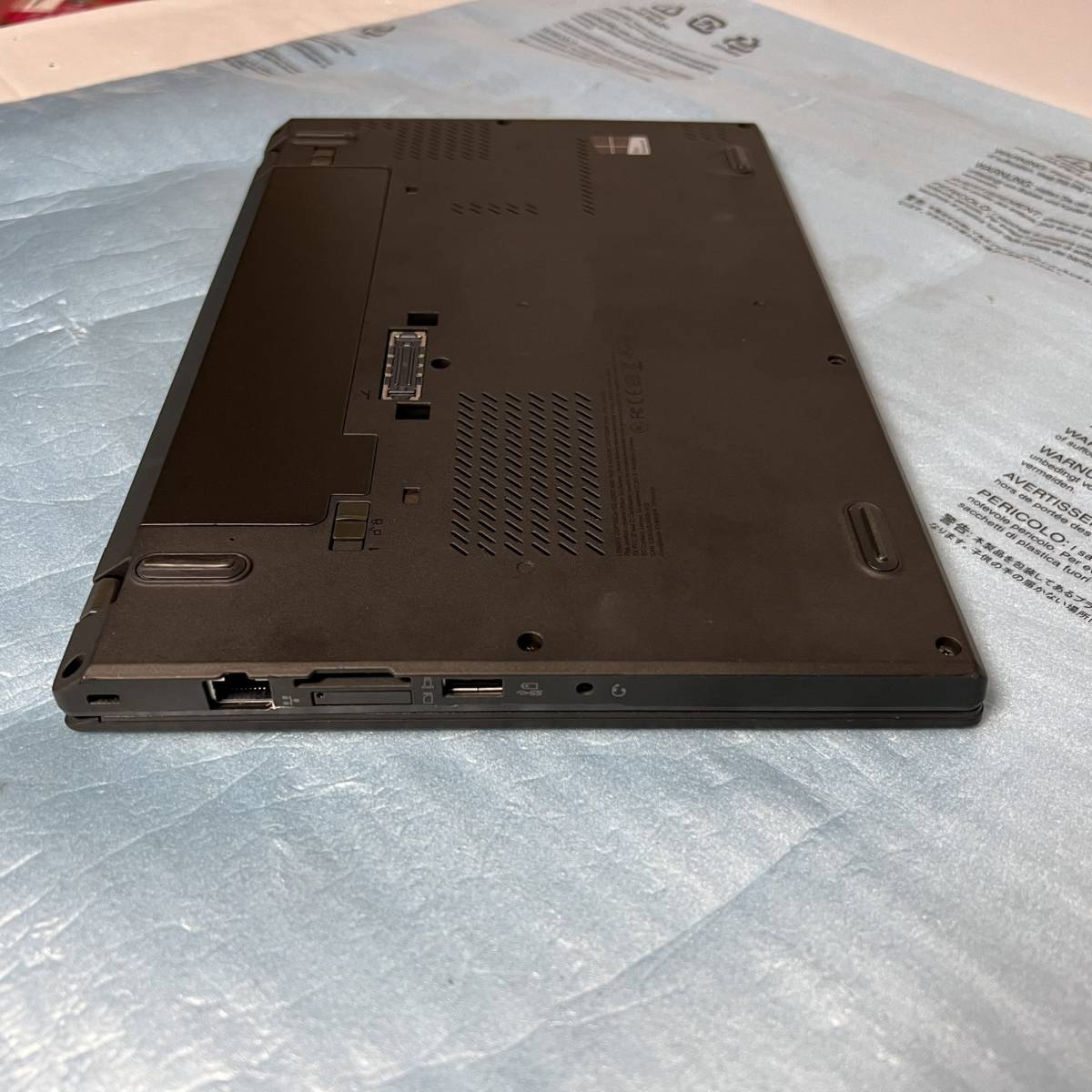 ヤフオク! - Lenovo ThinkPad X240 Core i3-4010U メモリ2GB 29
