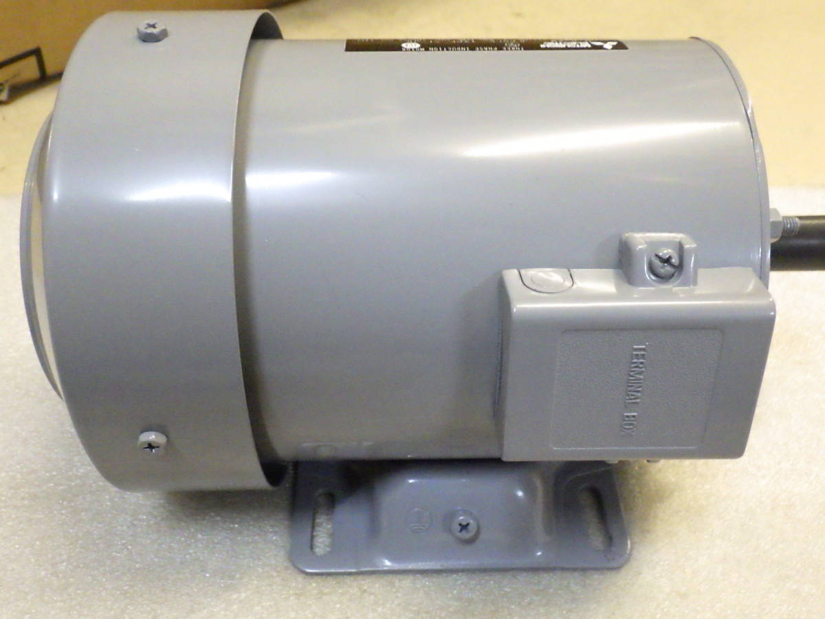 三菱電機 SF-JR 0.4kw 4P 200V モーター 400W 標準モータ 未使用品 三菱電機 SF-JR 0.4kw 4P 200V モーター 400W 標準モータ 未使用品