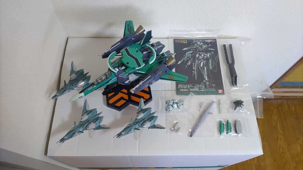 BANDAI バンダイ DX超合金 マクロスF「RVF-25 スーパーメサイア