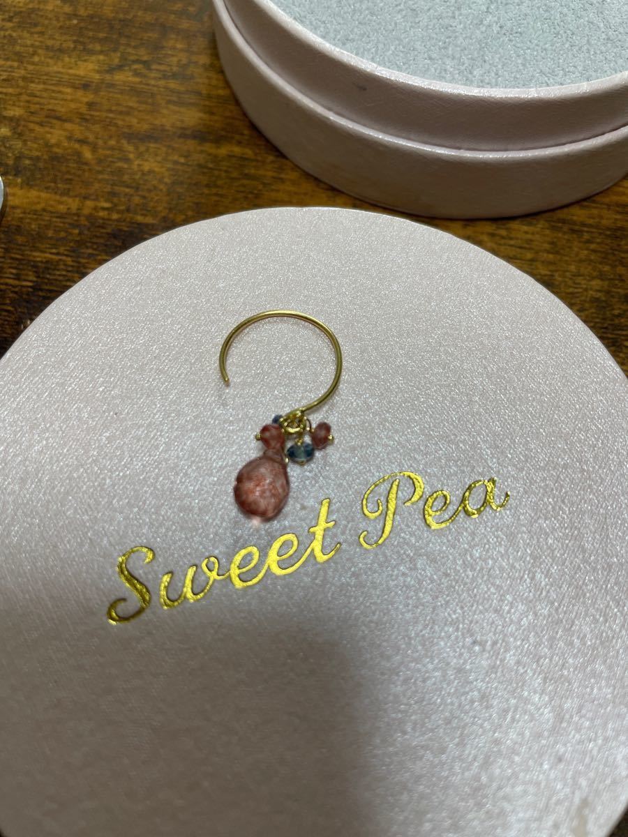 Sweet Pea 片耳ピアス ルビー 18K-