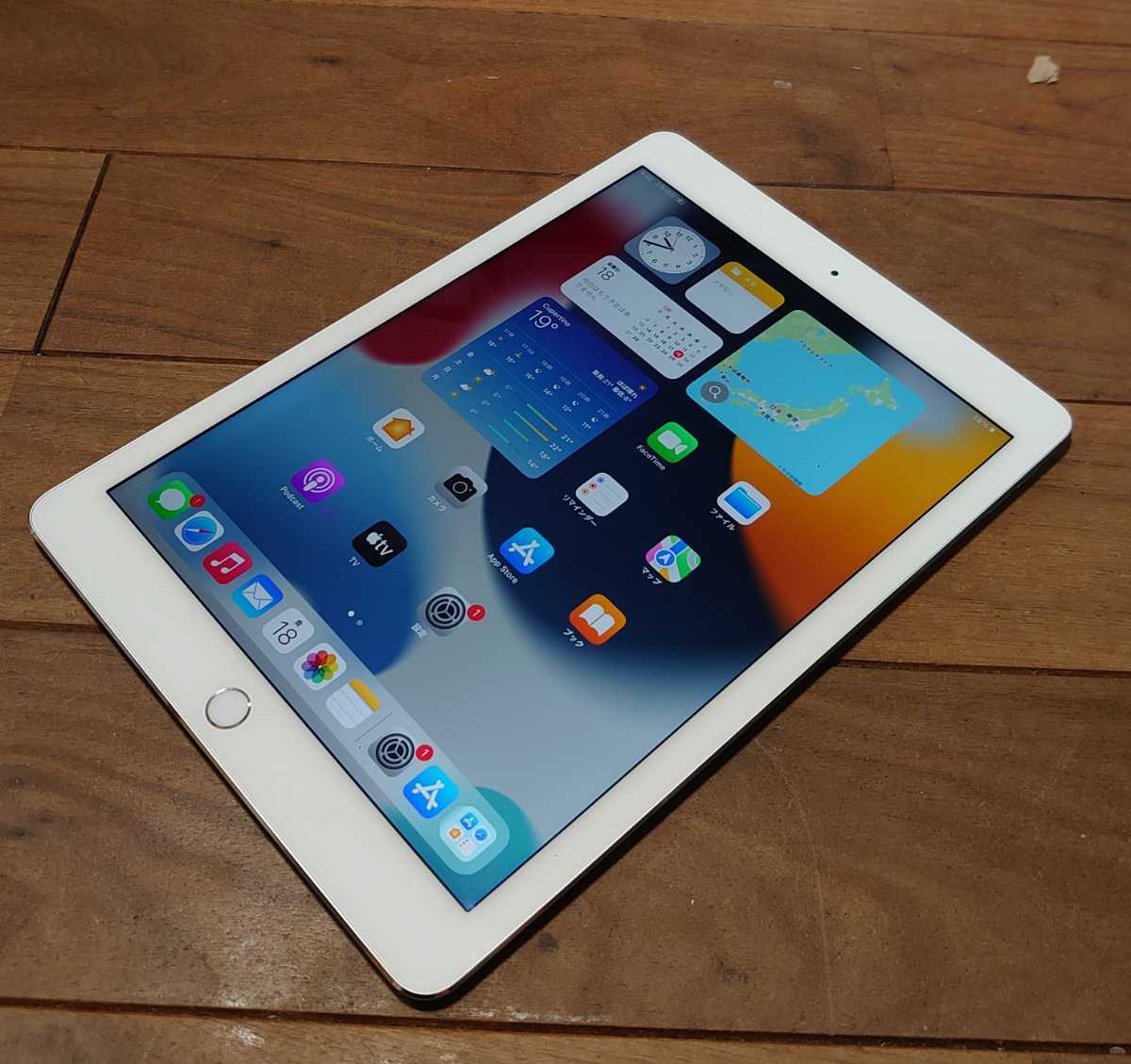 最大42%OFFクーポン 完動品iPad Air2 A1566 16G ゴールド Wi-Fiモデル