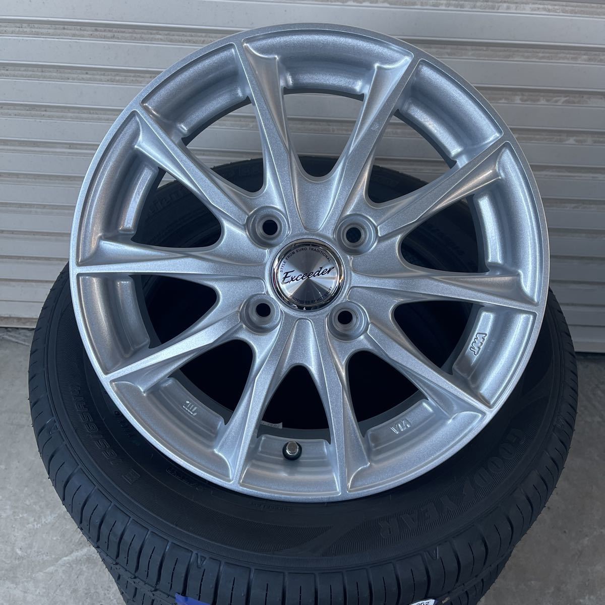 Exceeder E06◆新品グッドイヤーEG01◆165/65R14◆ソリオ　ハスラー　フレアクロスオーバー　デリカD2 シルバー_画像3