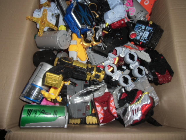 仮面ライダー シリーズ パーツ アイテム 約19kg 合体 武器 特撮 変身