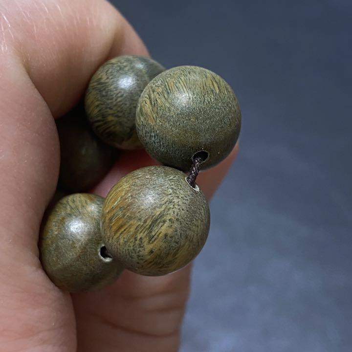 No 426 緑檀 高品質 天然木ブレスレット香木 念珠 数珠 12mm No 426 緑檀 高品質 天然木ブレスレット香木 念珠 数珠 12mm