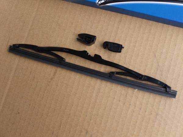  wiper blade U hook type ba Leo made 