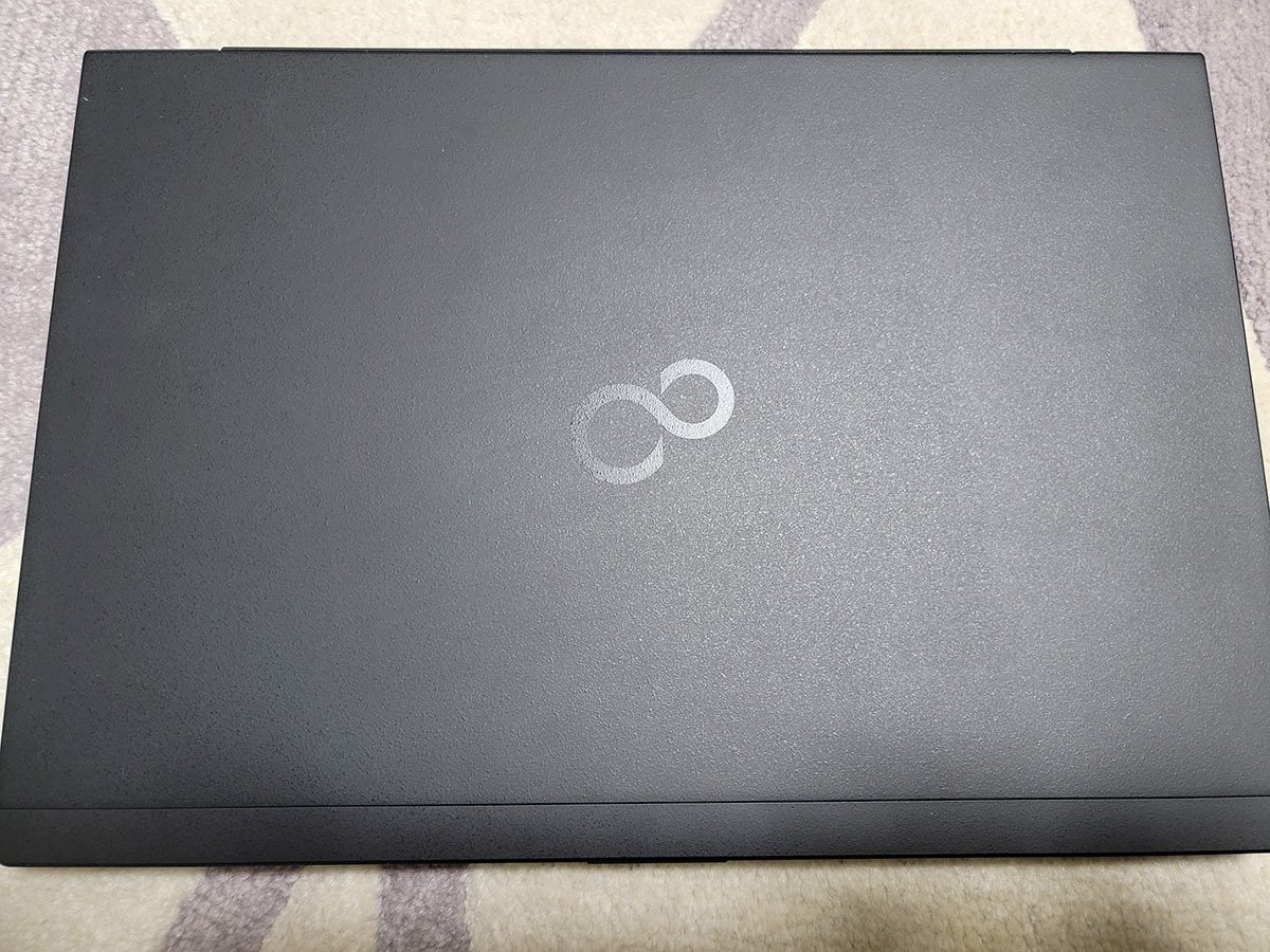 新品同様!超美品! 富士通 LIFEBOOK U938/S FMVU14008 Refreshed PC