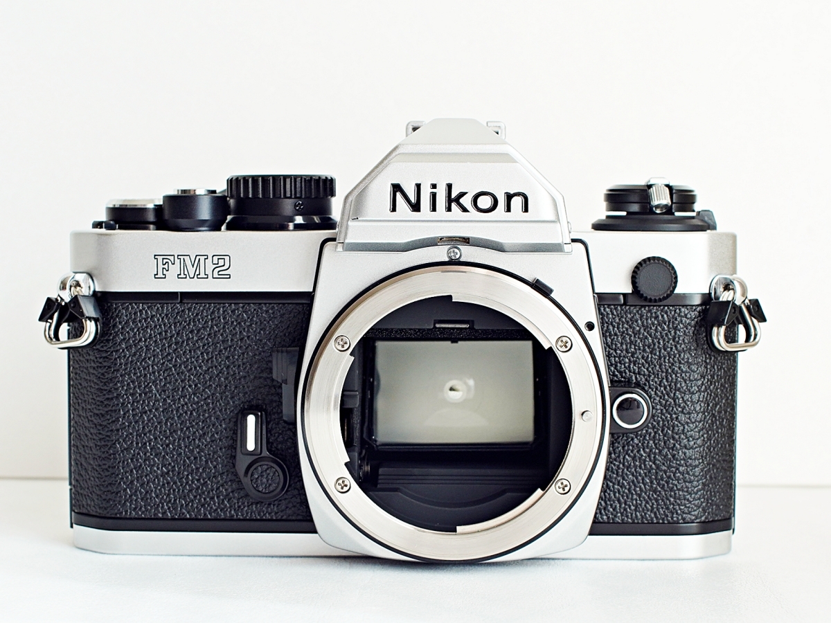 世界の Nikon ニコン NEW レンズ2本付 FM2 - フィルムカメラ - alrc.asia