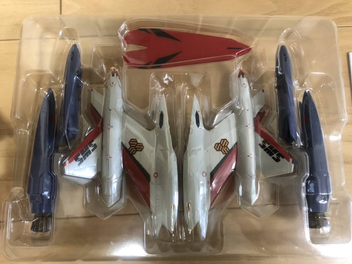 中古品 DX超合金 劇場版 マクロスF 恋離飛翼 サヨナラノツバサ 中古品 DX超合金 劇場版 マクロスF 恋離飛翼 サヨナラノツバサ