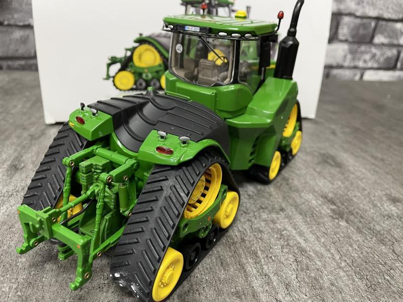 贈る結婚祝い 新品 Wiking ジョンディア John Deere 9620RXトラクター