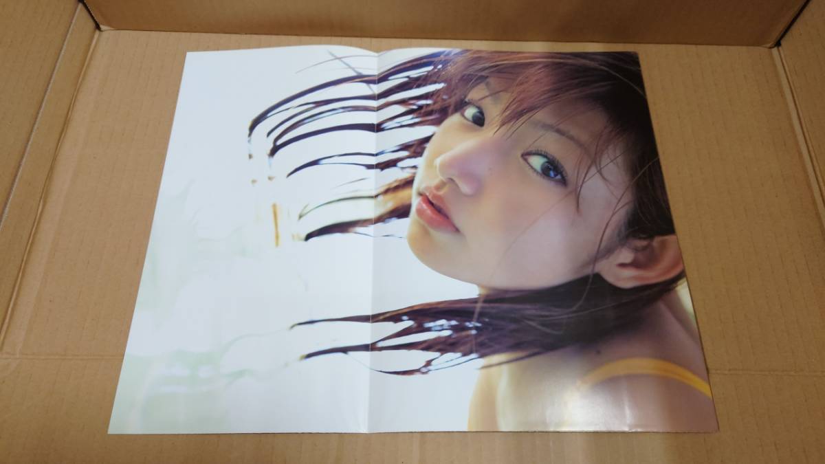 C-0034　中古品◇後藤真希　写真集　maki　2003年4月初版　ポスター付き_画像4