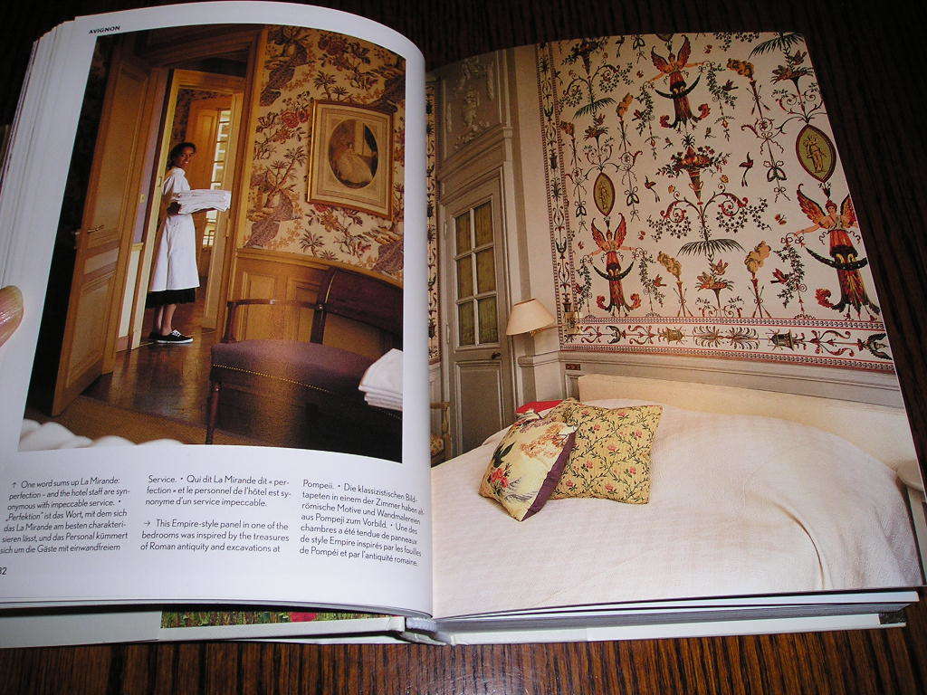 洋書・Living in Provence・Taschenの南仏プロヴァンスの洗練 洋書・Living in Provence・Taschenの南仏プロヴァンスの洗練
