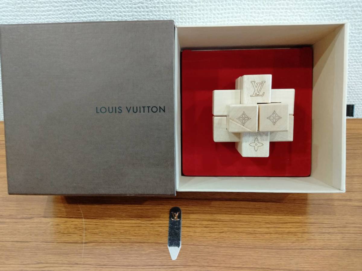 LOUIS VUITTON ルイ ヴィトン パテキ 木製パズル ノベルティ 非売品 