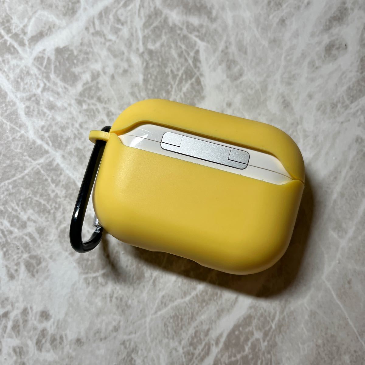 ディズニープリンセスのベビーグッズも大集合 AirPods pro ケース イエロー カバー エアポッツプロ AirPods Pro カバー シルバーメタリック エアポッツプロ