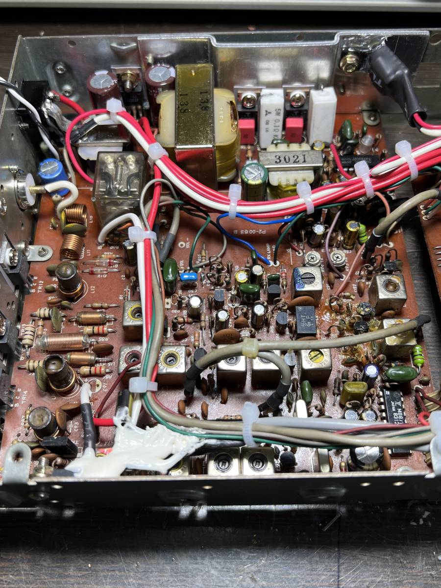 CB無線 ゴリラ 28MHz改造機 ハイパワー20W 受信音IC化 商品细节 CB無線 ゴリラ 28MHz改造機 ハイパワー20W 受信音IC化 商品细节