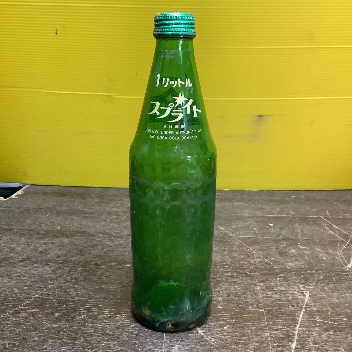 昭和レトロ 当時物 sprite スプライト 1リットルビン 蓋付き空き瓶