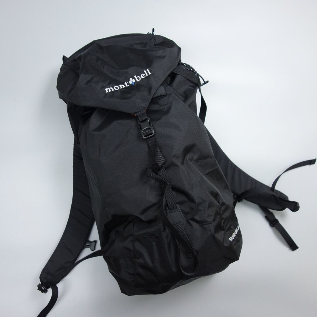 1円 極美品 モンベル mont-bell バランスライト20 軽量 バック 1円 極美品 モンベル mont-bell バランスライト20 軽量 バック