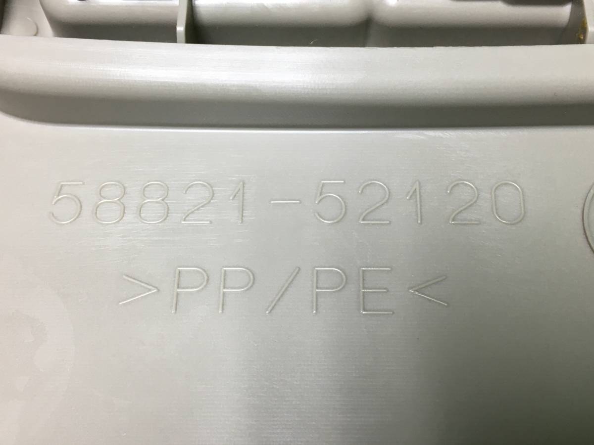 トヨタ 純正 NHP10 アクア シフトパネル 58821-52120 シートヒータースイッチ ECOモードスイッチ EVモードスイッチ付き_画像7