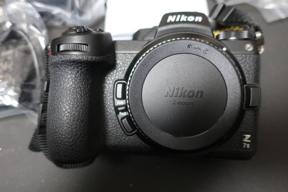 再入荷 美品 ニコン Z7ii ボディー 予備バッテリー有り nikon Z7 即決 最終 再入荷 美品 ニコン Z7ii ボディー 予備バッテリー有り nikon Z7 即決 最終