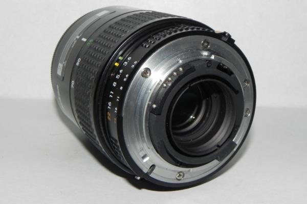 Nikon AF 35-105mm/f 3.5-4.5 レンズ(旧タイプ)ジャンク品_画像3