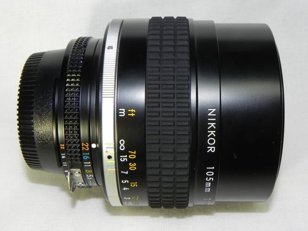 **美品　Nikon 　Ai-s NIKKOR 105mm/f 1.8 レンス゛*